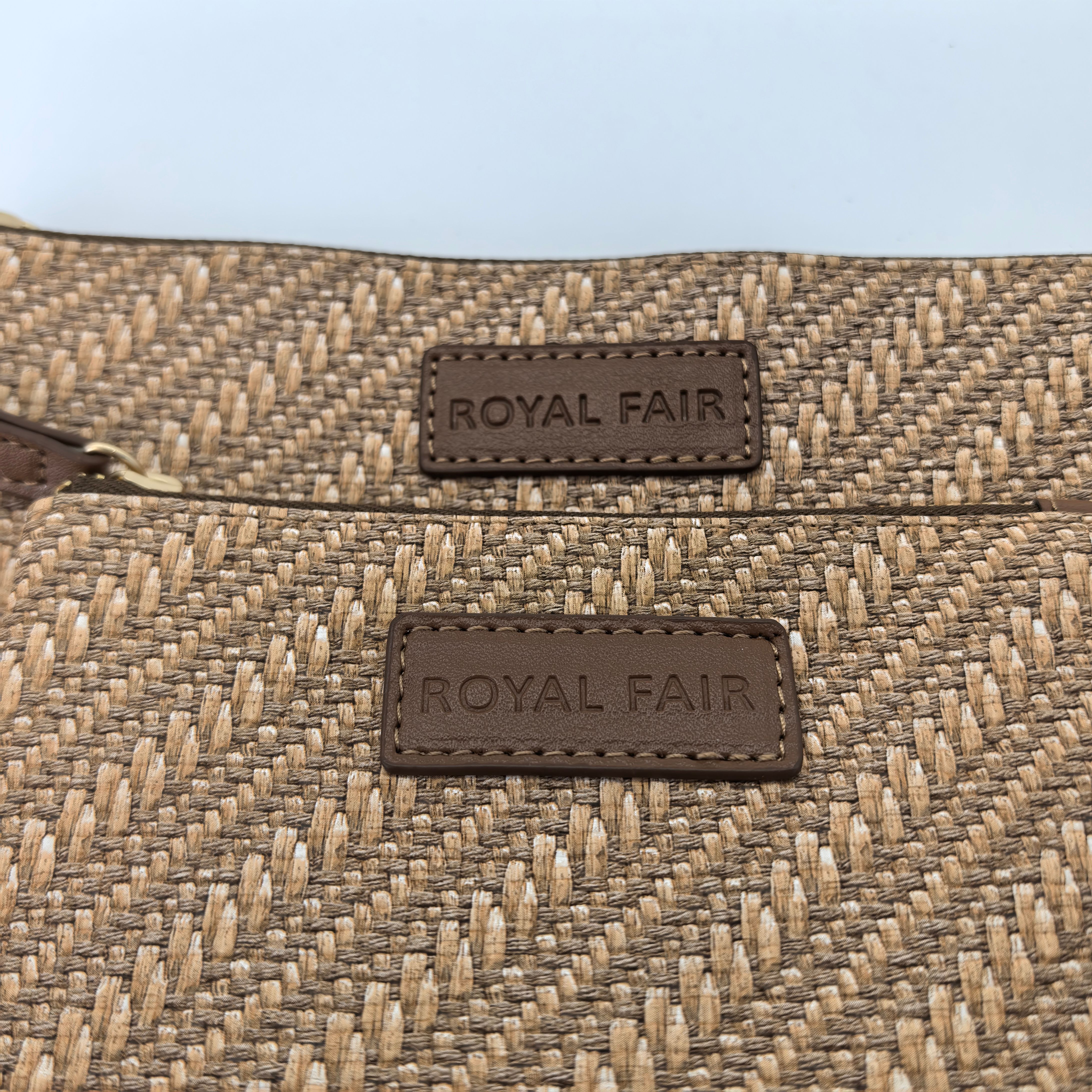 Royal Fair Wholesale Woven Flat Makeup Organizer Elegant Delicate Cosmetic bag Sturdy Durable Easy Storage bag