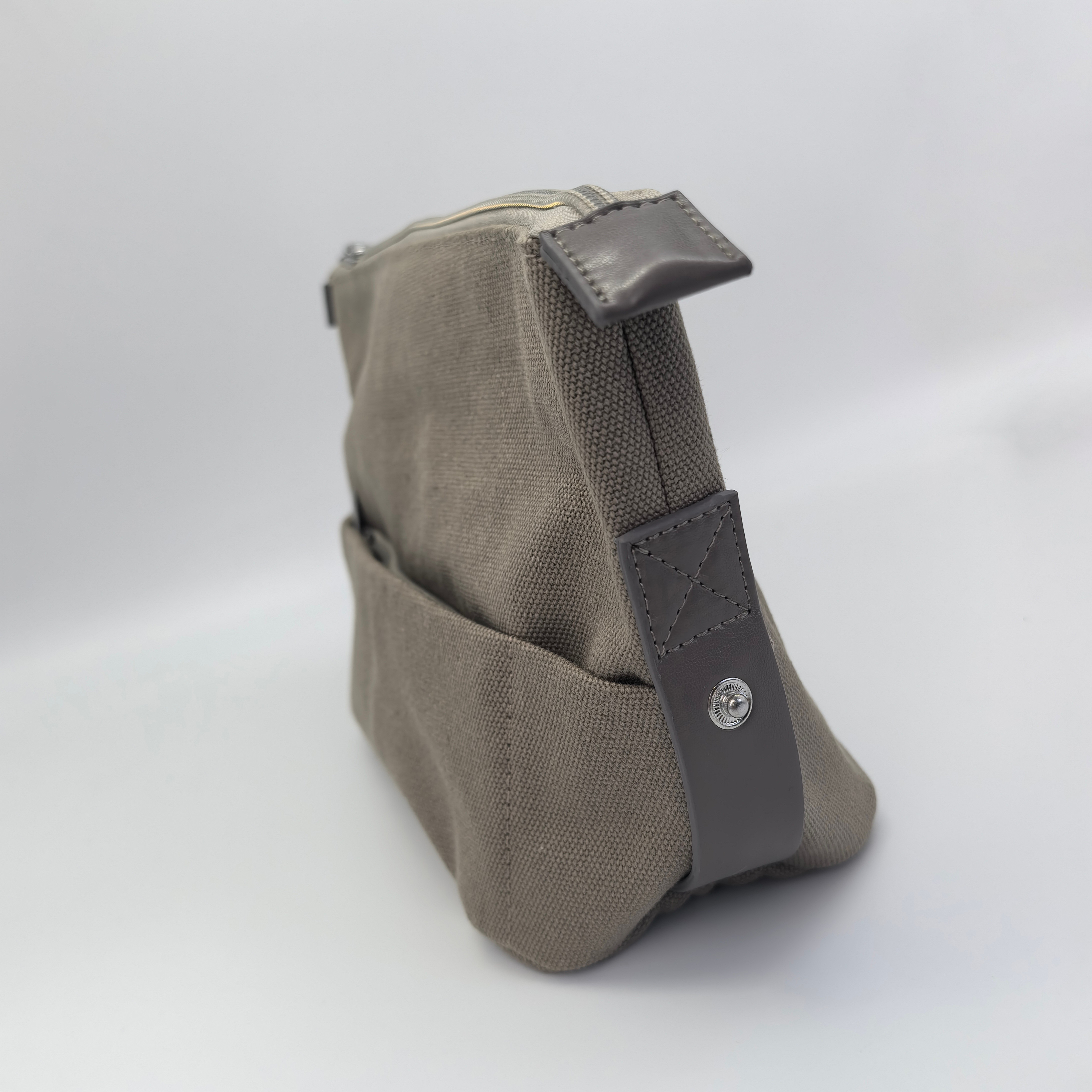 Royal Fair Custom Dark Grey Makeup Organizer Case Canvas Material Multiple Pockets Cosmetic Bag