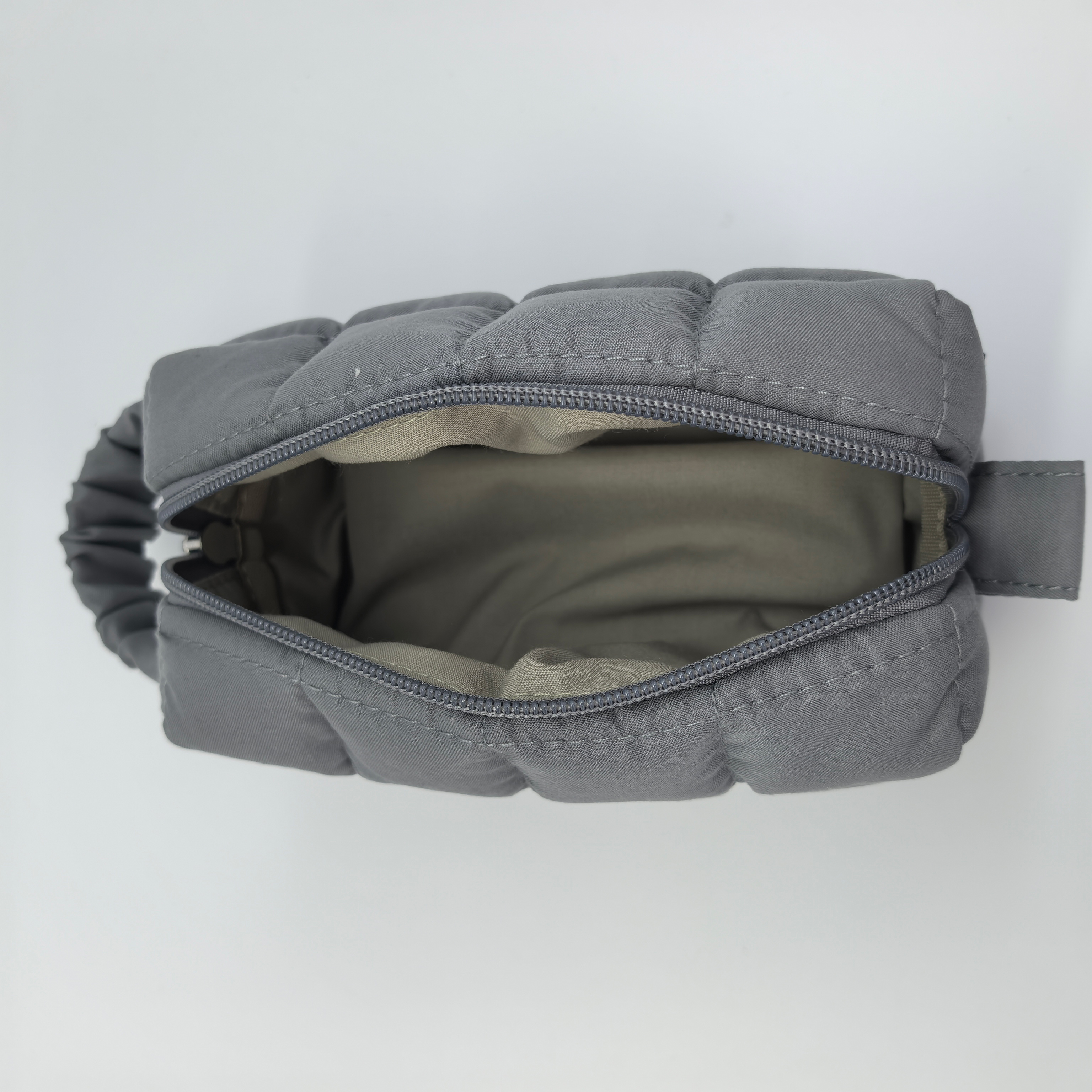 Royal Fair Waterproof Quilted Makeup Case Multi-Pocket Zippered Cosmetic Bag Travel Toiletry Organizer Storage